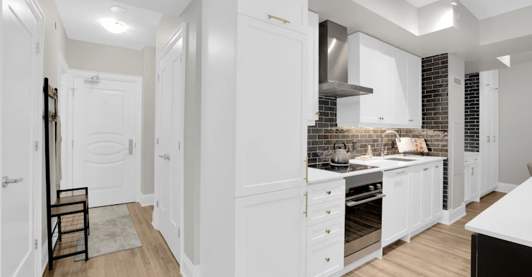 523-9085 Jane Street, Vaughan, ON, L4K 0L8 - 3