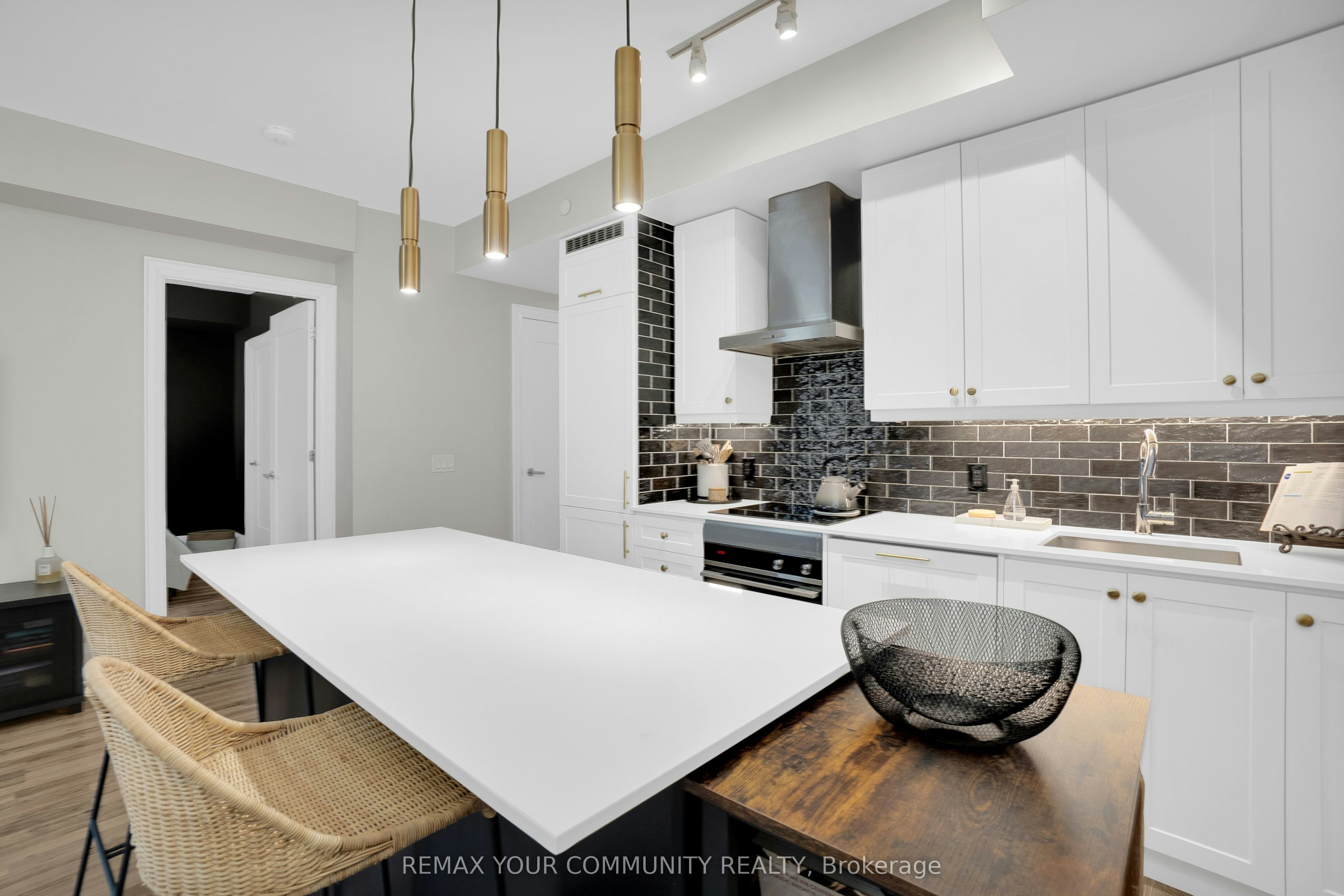 523-9085 Jane Street, Vaughan, ON, L4K 0L8 - 6