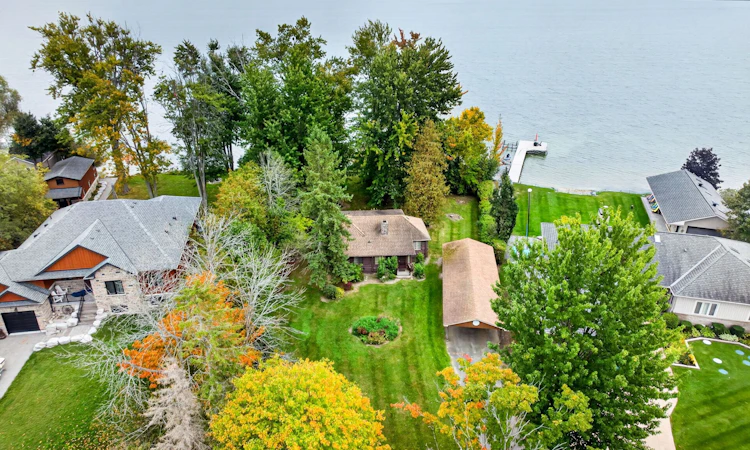 607 Duclos Point Road