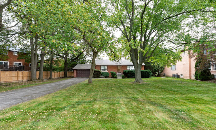 93 Lee Avenue