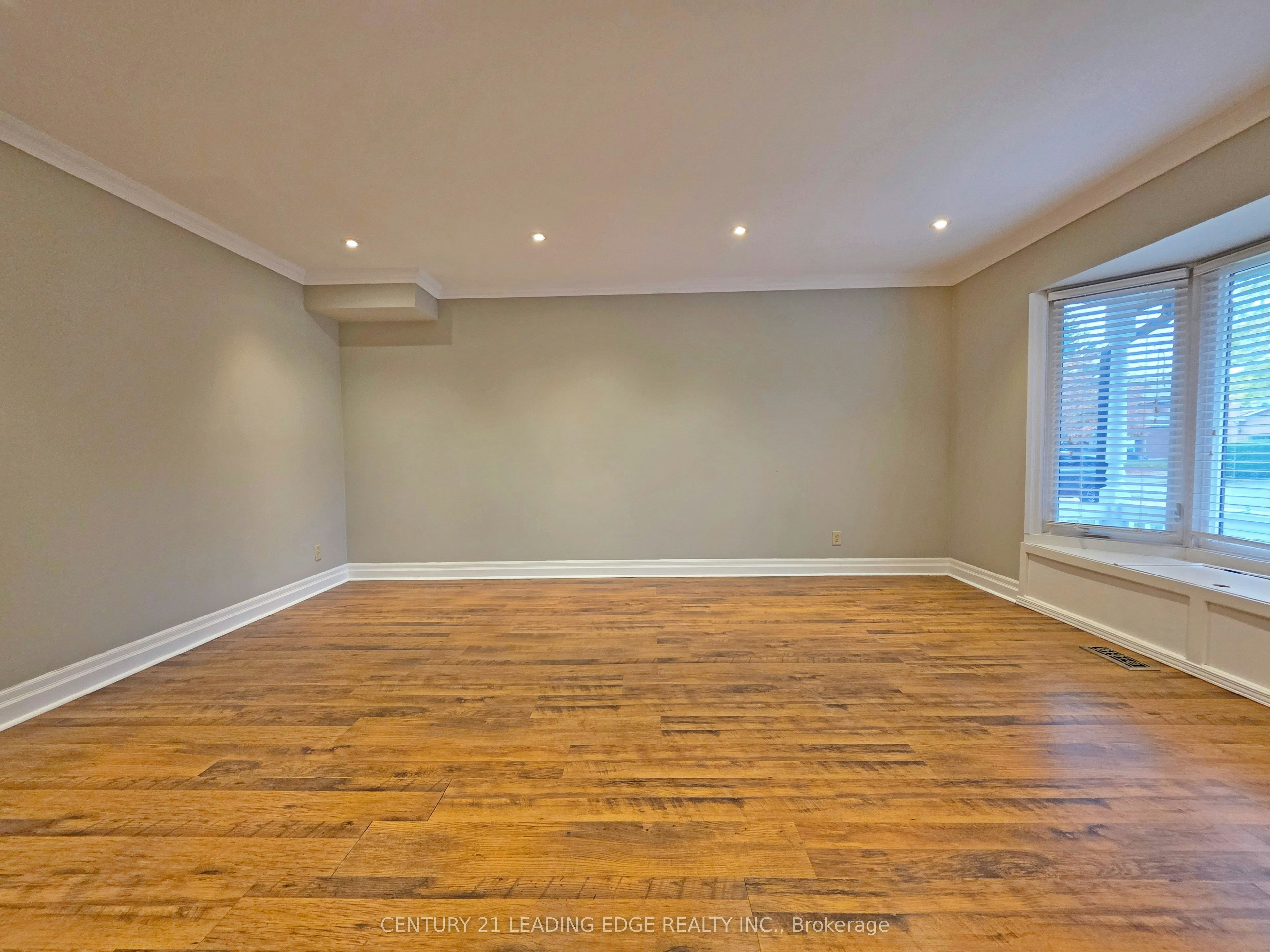 14 Hadera Place, Georgina, ON, L4P 3N6 - 7