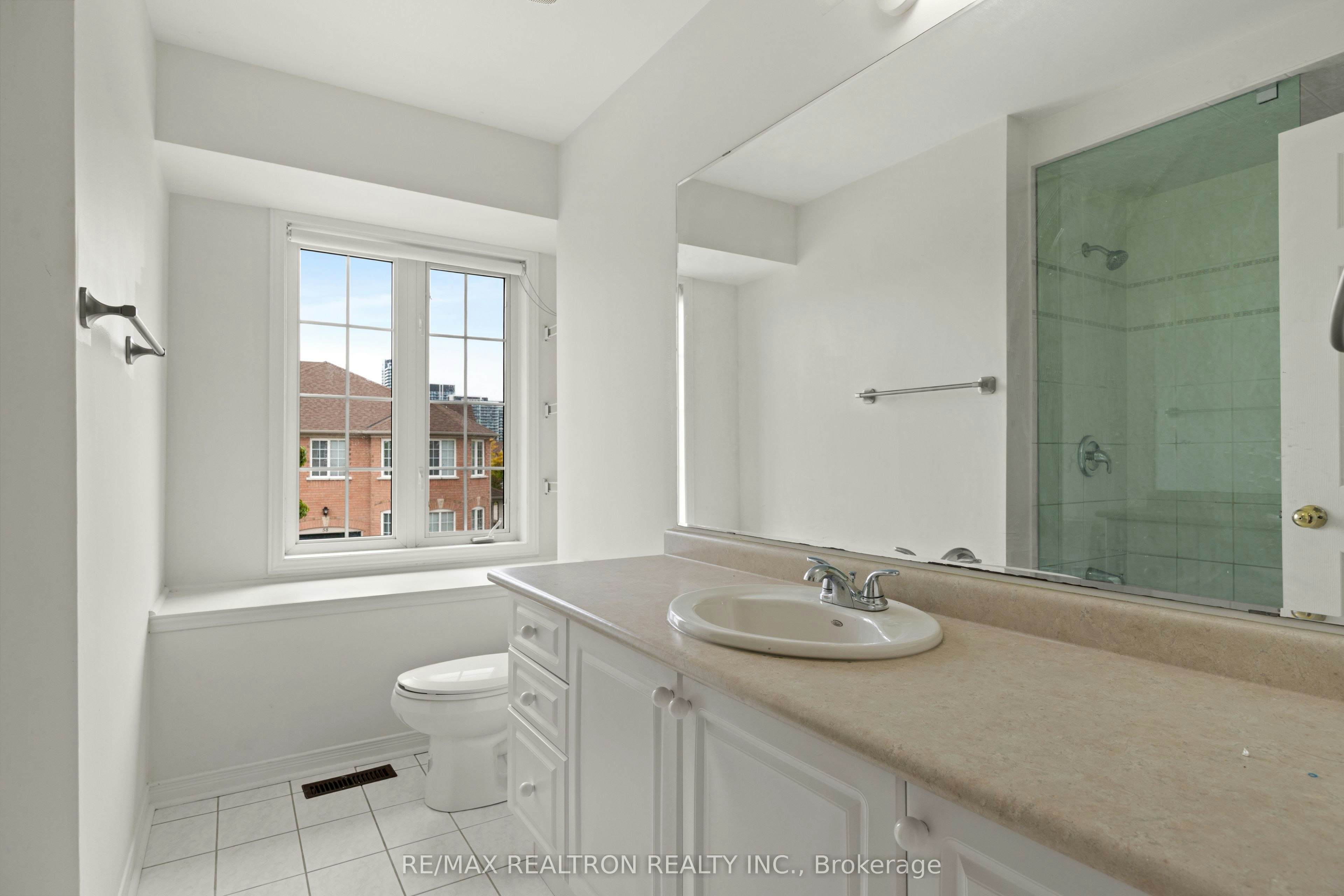 55 Grassland Avenue, Richmond Hill, ON, L4B 4K9 - 29