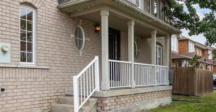 55 Grassland Avenue, Richmond Hill, ON, L4B 4K9 - 2