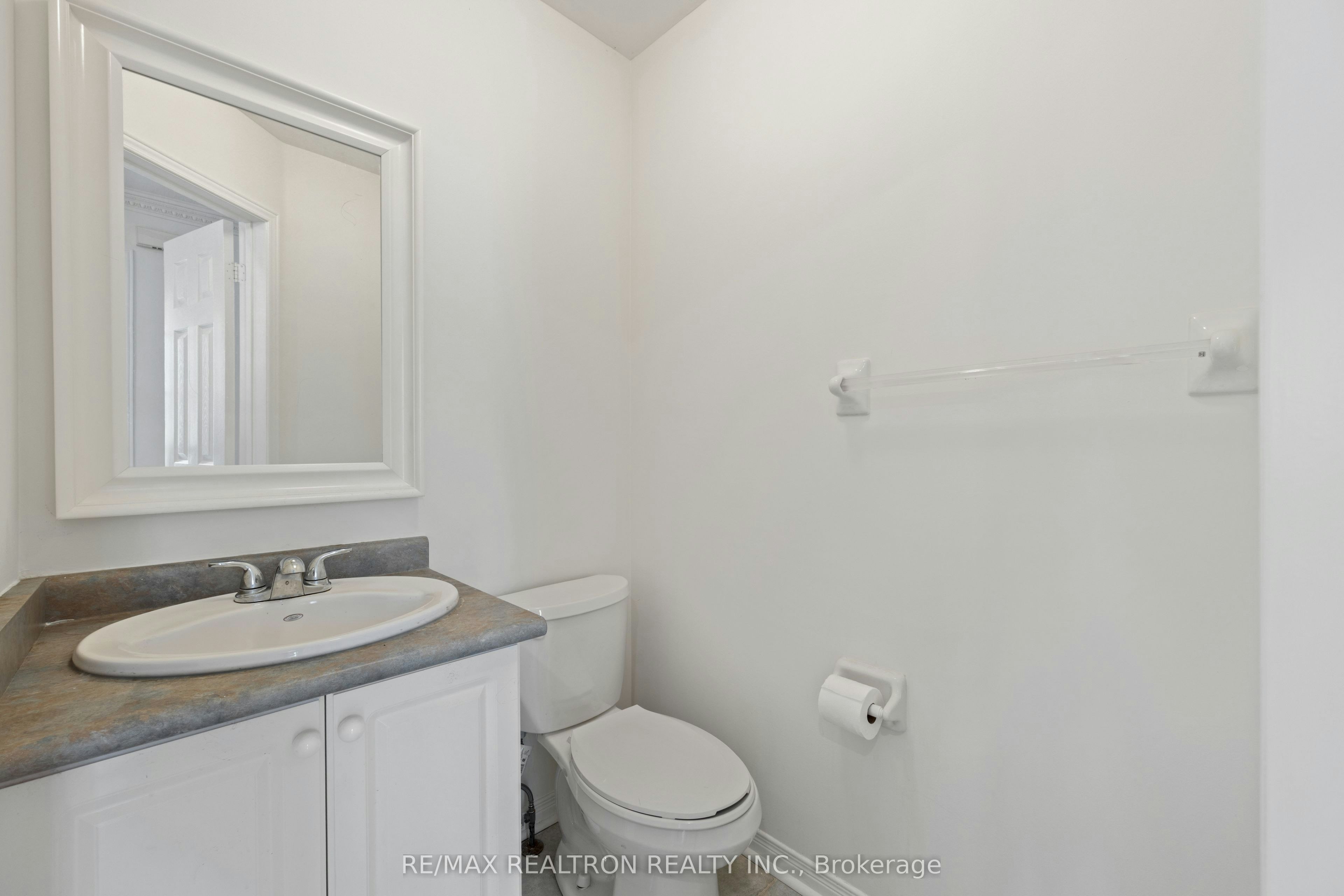 55 Grassland Avenue, Richmond Hill, ON, L4B 4K9 - 8