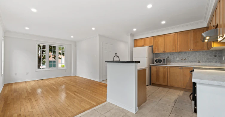 55 Grassland Avenue, Richmond Hill, ON, L4B 4K9 - 9