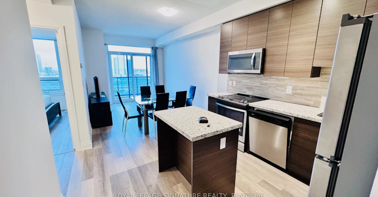 2206-3600 Hwy 7 N/A, Vaughan, ON, L4L 0G7 - 3