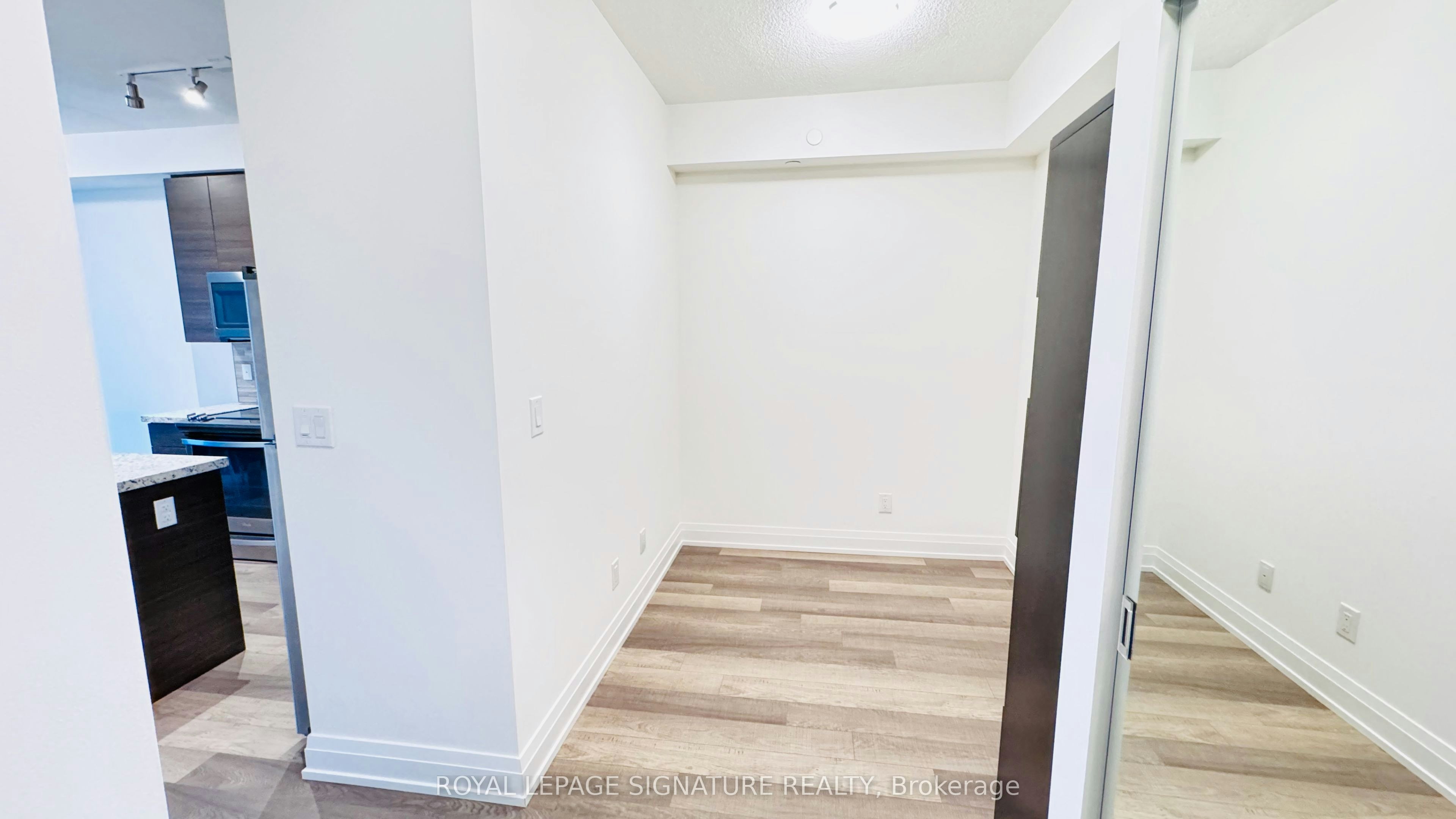 2206-3600 Hwy 7 N/A, Vaughan, ON, L4L 0G7 - 2