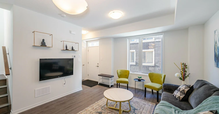 126-30 Almond Blossom Mews, Vaughan, ON, L4K 0N6 - 5