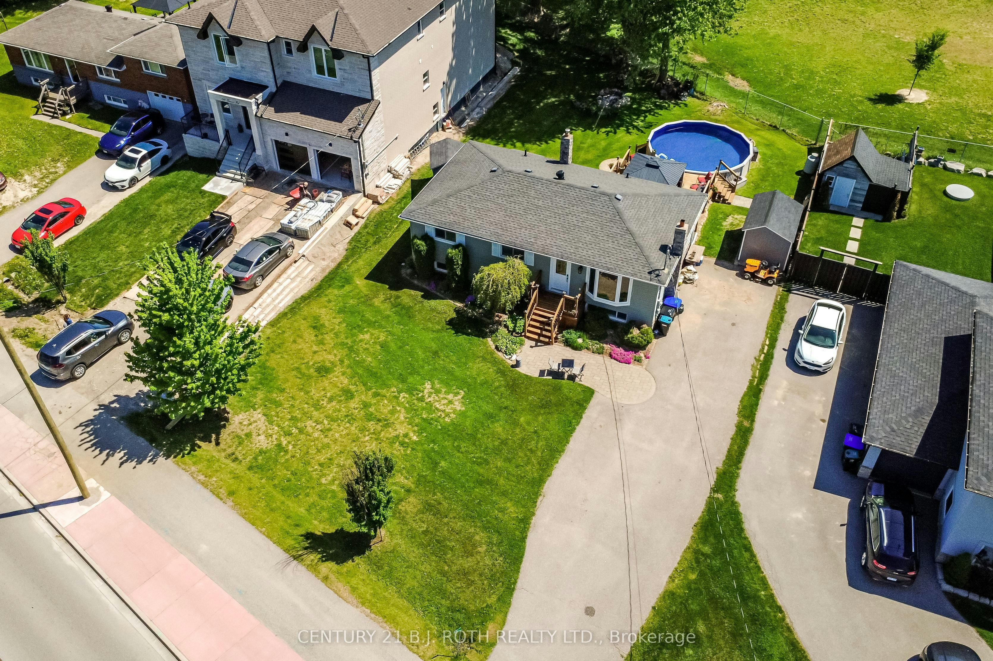671 Simcoe Road, Bradford West Gwillimbury, ON, L3Z 4B4