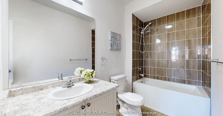 19 Robert Baldwin Boulevard, East Gwillimbury, ON, L9N 0R3 - 29