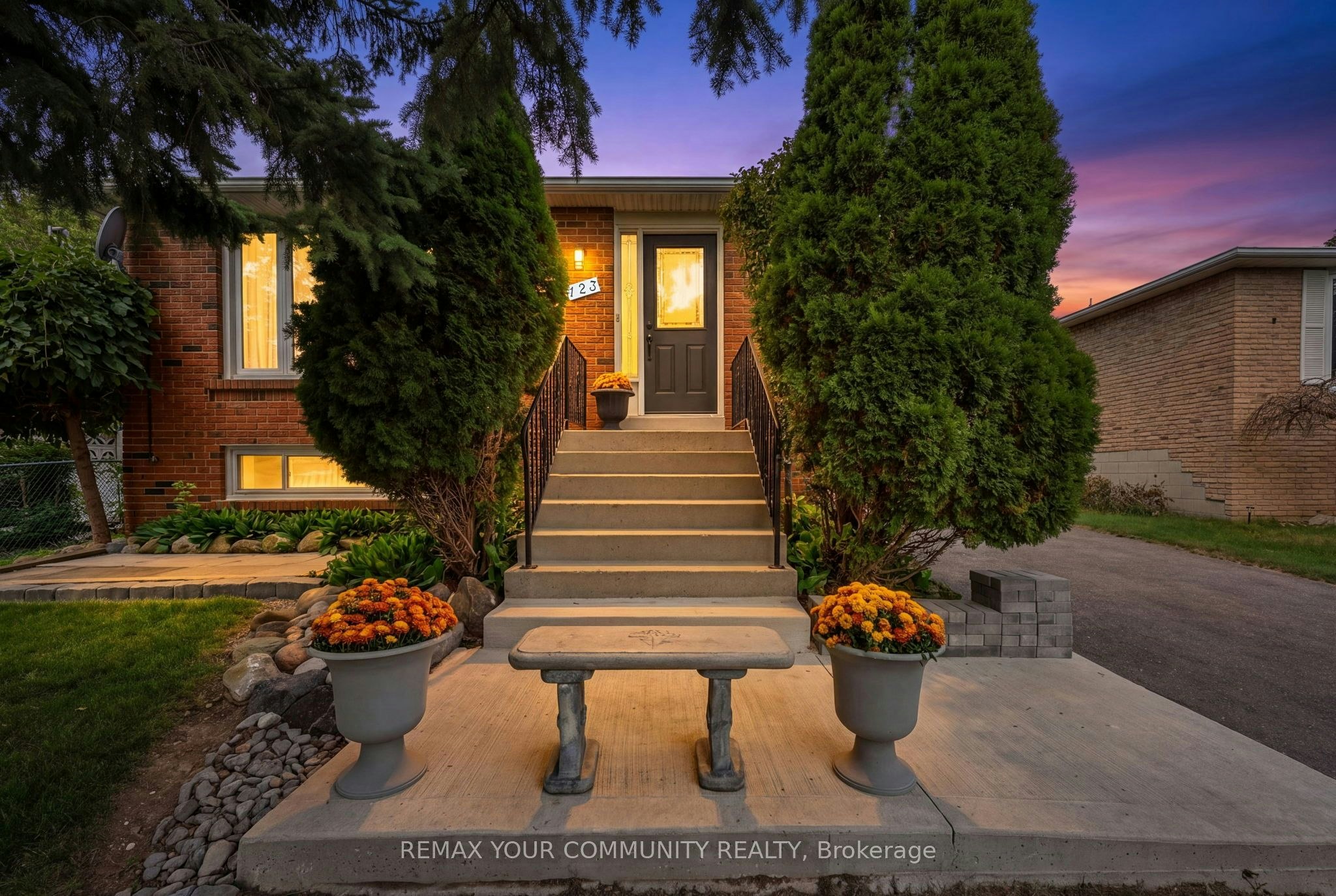123 Martin Street, Bradford West Gwillimbury, ON, L3Z 1Z4