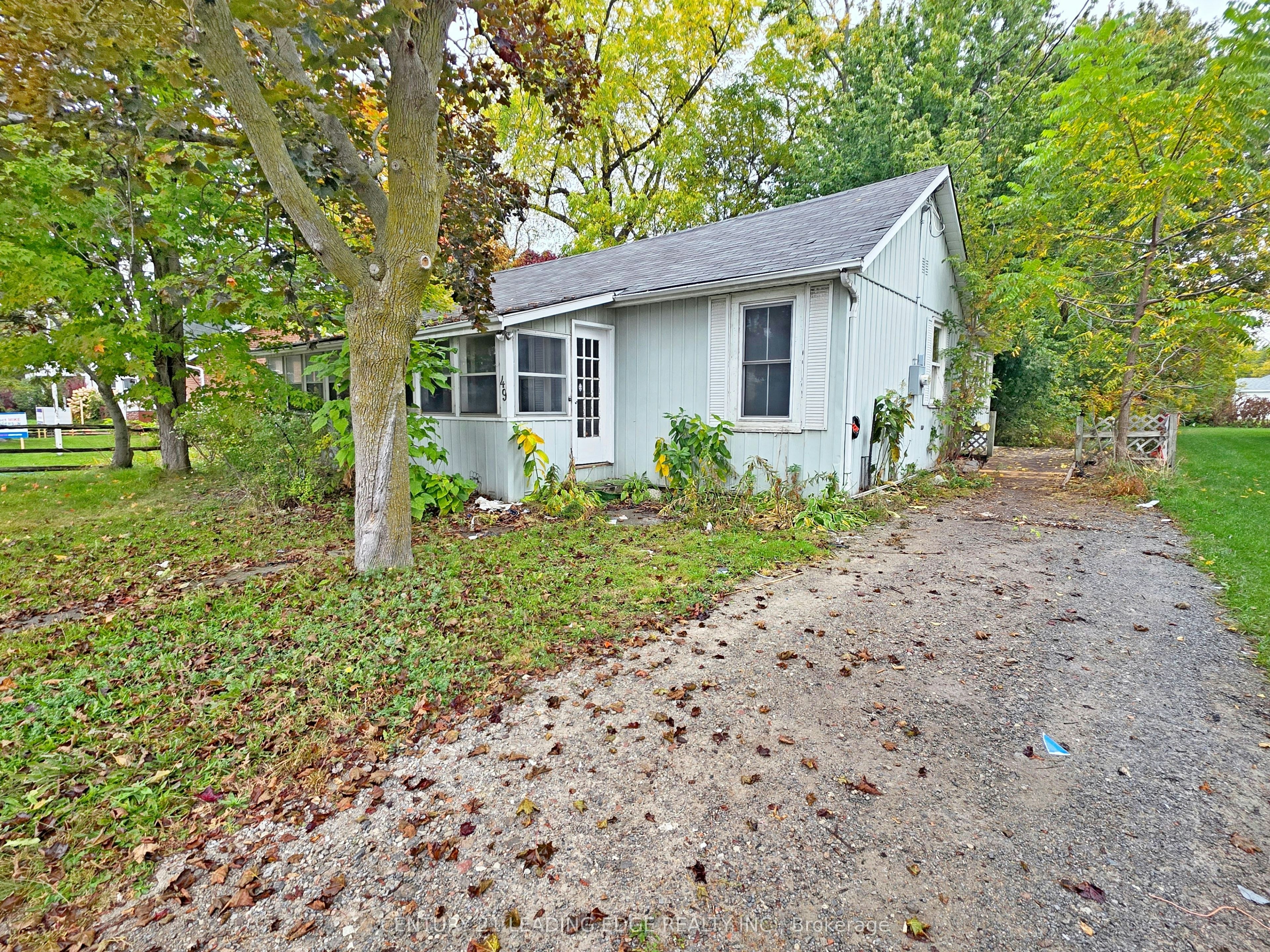 49 High Street, Georgina, ON, L0E 1R0