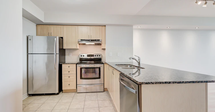 1509-15 North Park Road, Vaughan, ON, L4J 0A1 - 5