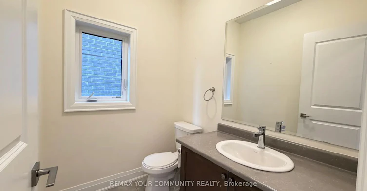 22 Upbound Court, East Gwillimbury, ON, L9N 0W1 - 6