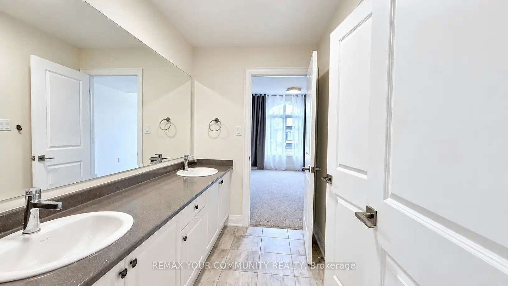22 Upbound Court, East Gwillimbury, ON, L9N 0W1 - 26