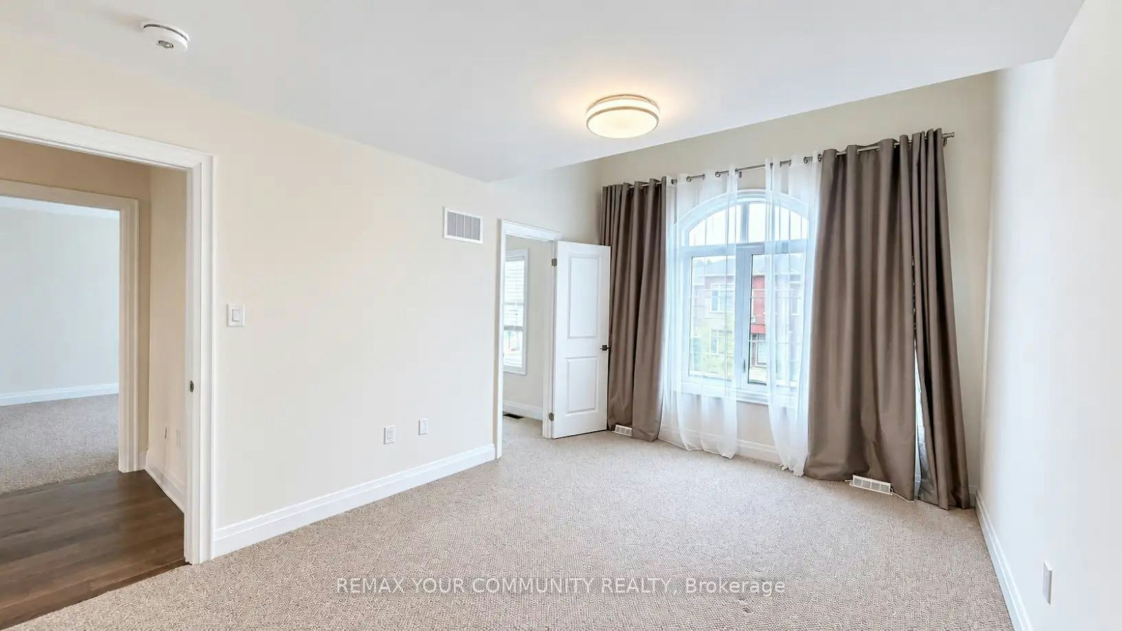 22 Upbound Court, East Gwillimbury, ON, L9N 0W1 - 23