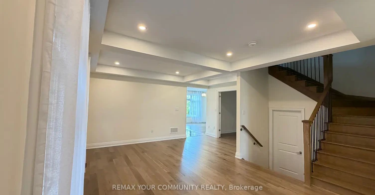 22 Upbound Court, East Gwillimbury, ON, L9N 0W1 - 7