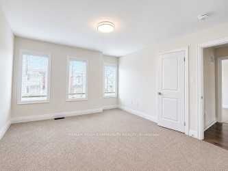 22 Upbound Court, East Gwillimbury, ON, L9N 0W1 - 29
