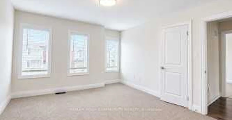 22 Upbound Court, East Gwillimbury, ON, L9N 0W1 - 29