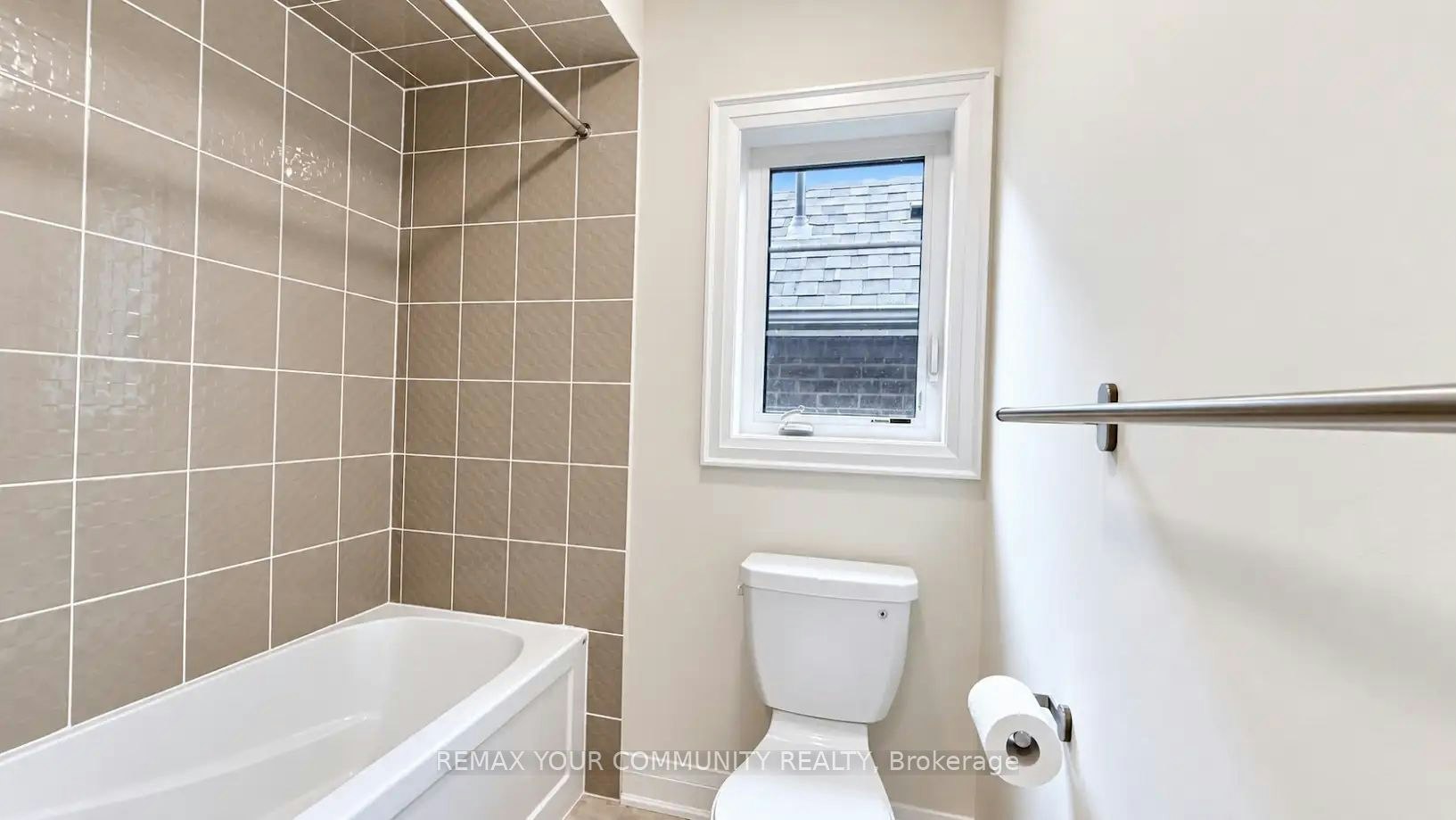22 Upbound Court, East Gwillimbury, ON, L9N 0W1 - 27