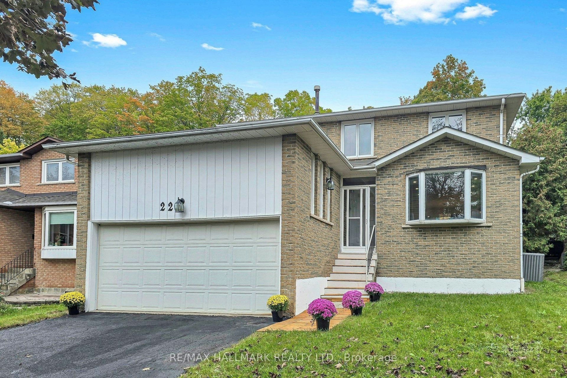 22 Pining Road, Markham, ON, L3T 5N6
