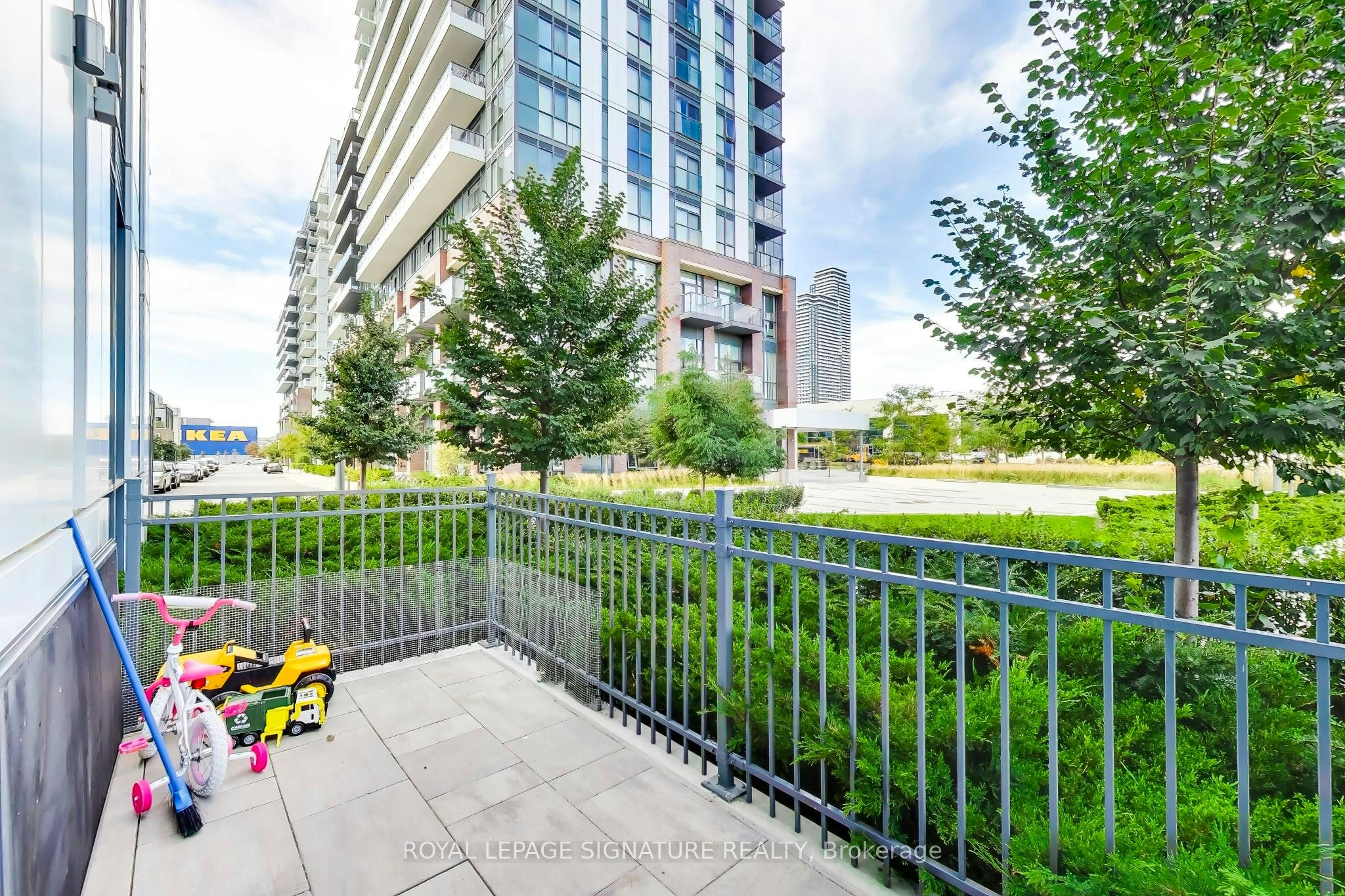 105-60 Honeycrisp Crescent, Vaughan, ON, L4K 0N5 - 10
