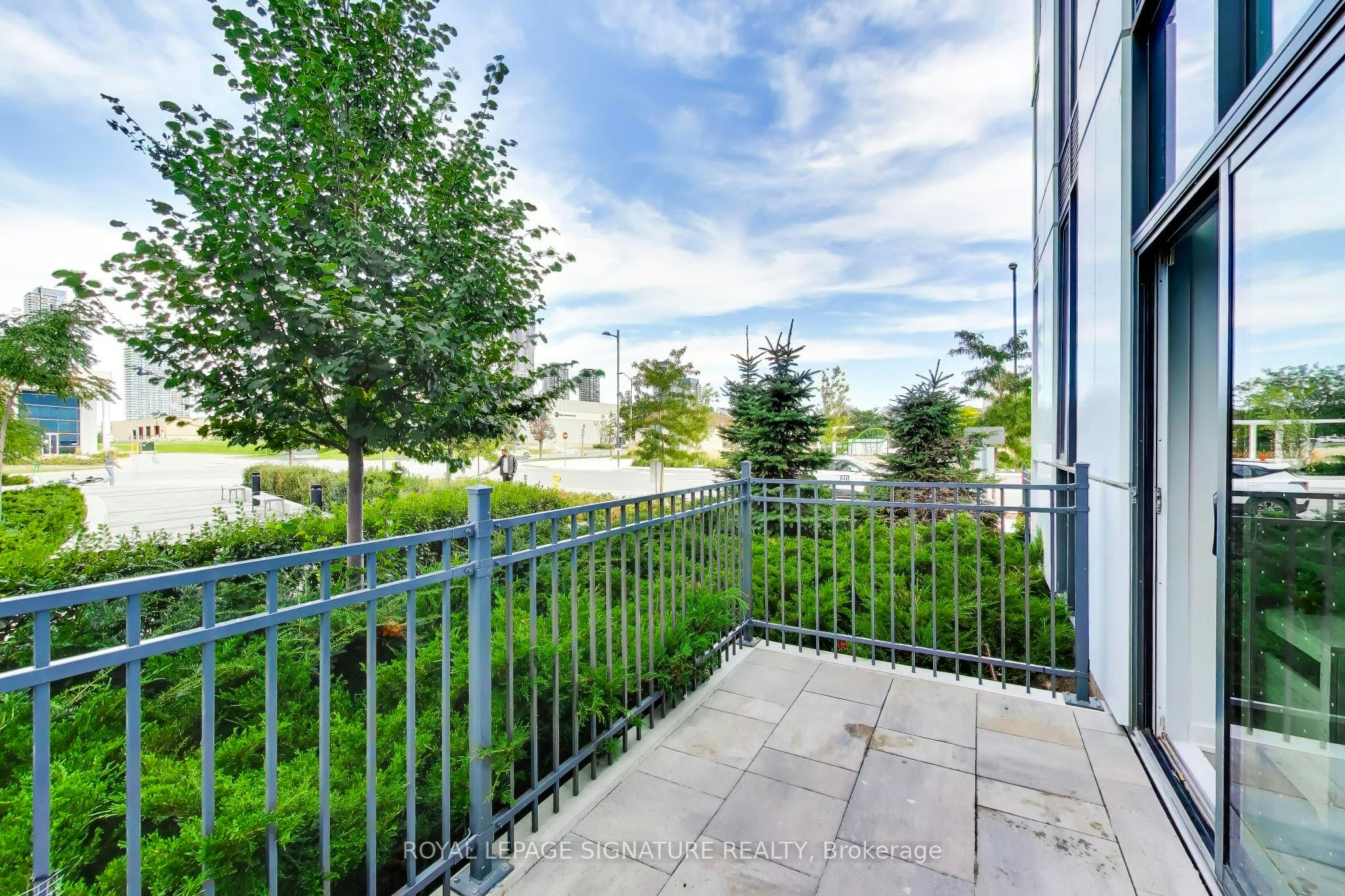 105-60 Honeycrisp Crescent, Vaughan, ON, L4K 0N5 - 9