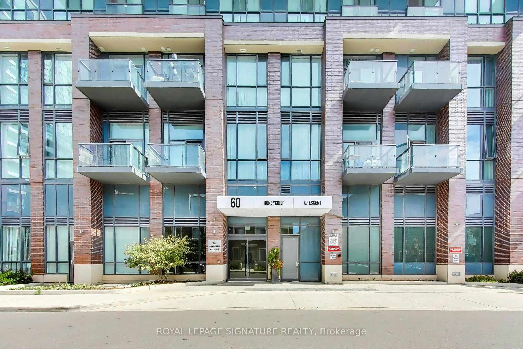 105-60 Honeycrisp Crescent, Vaughan, ON, L4K 0N5 - 17
