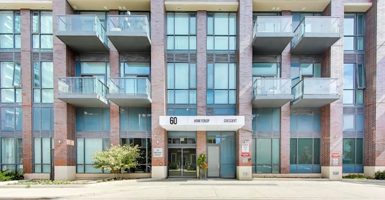 105-60 Honeycrisp Crescent, Vaughan, ON, L4K 0N5 - 17