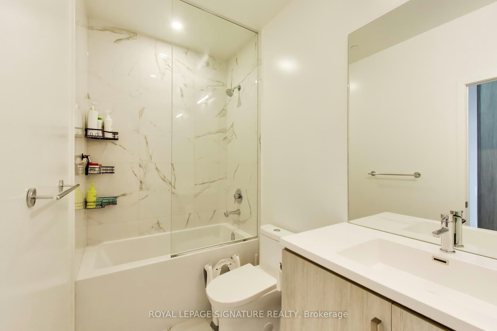 105-60 Honeycrisp Crescent, Vaughan, ON, L4K 0N5 - 7