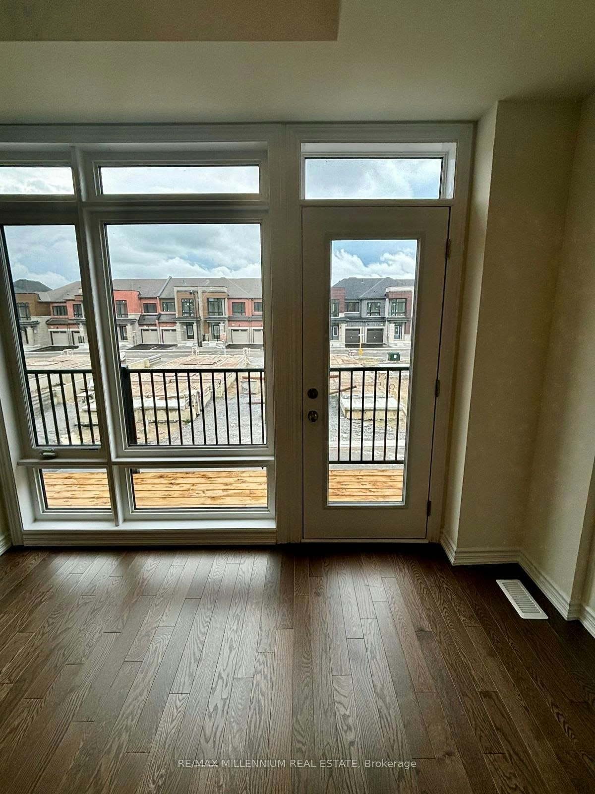 39 Griffith Street, Aurora, ON, L4G 7B6 - 26