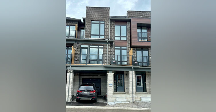 39 Griffith Street, Aurora, ON, L4G 7B6