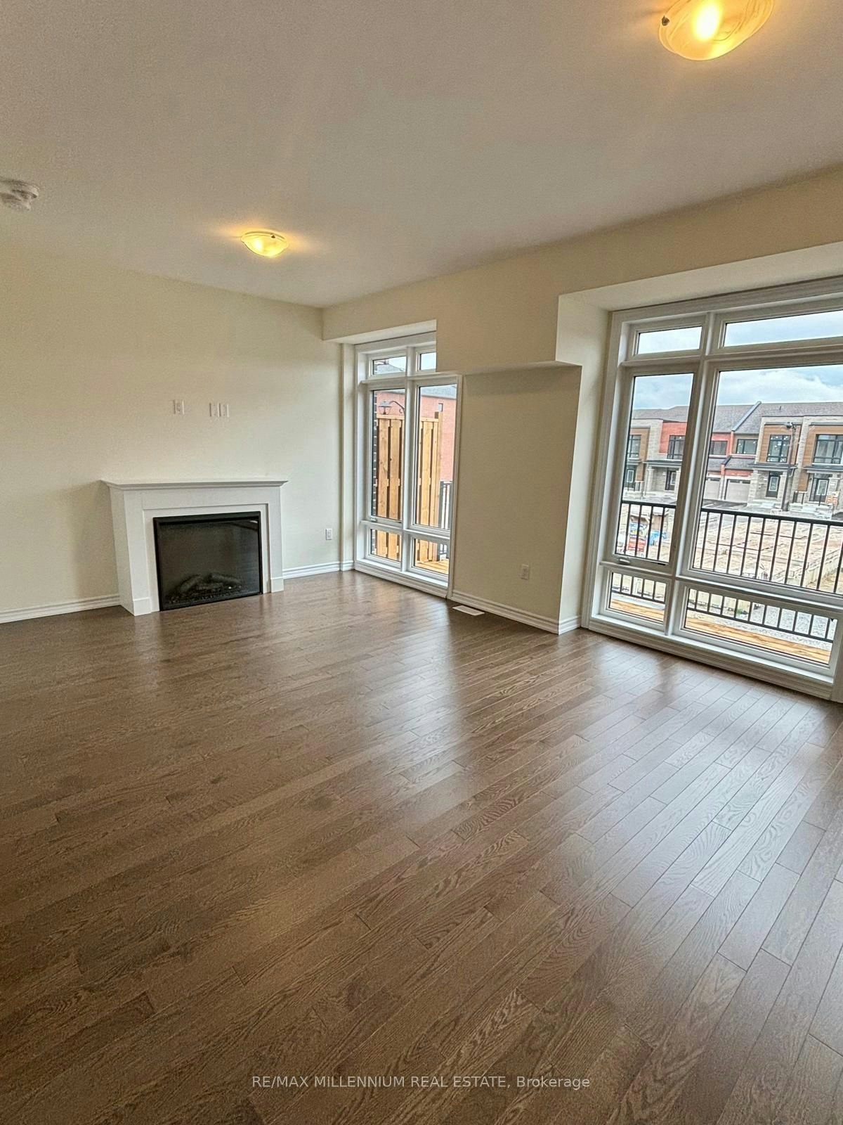 39 Griffith Street, Aurora, ON, L4G 7B6 - 6
