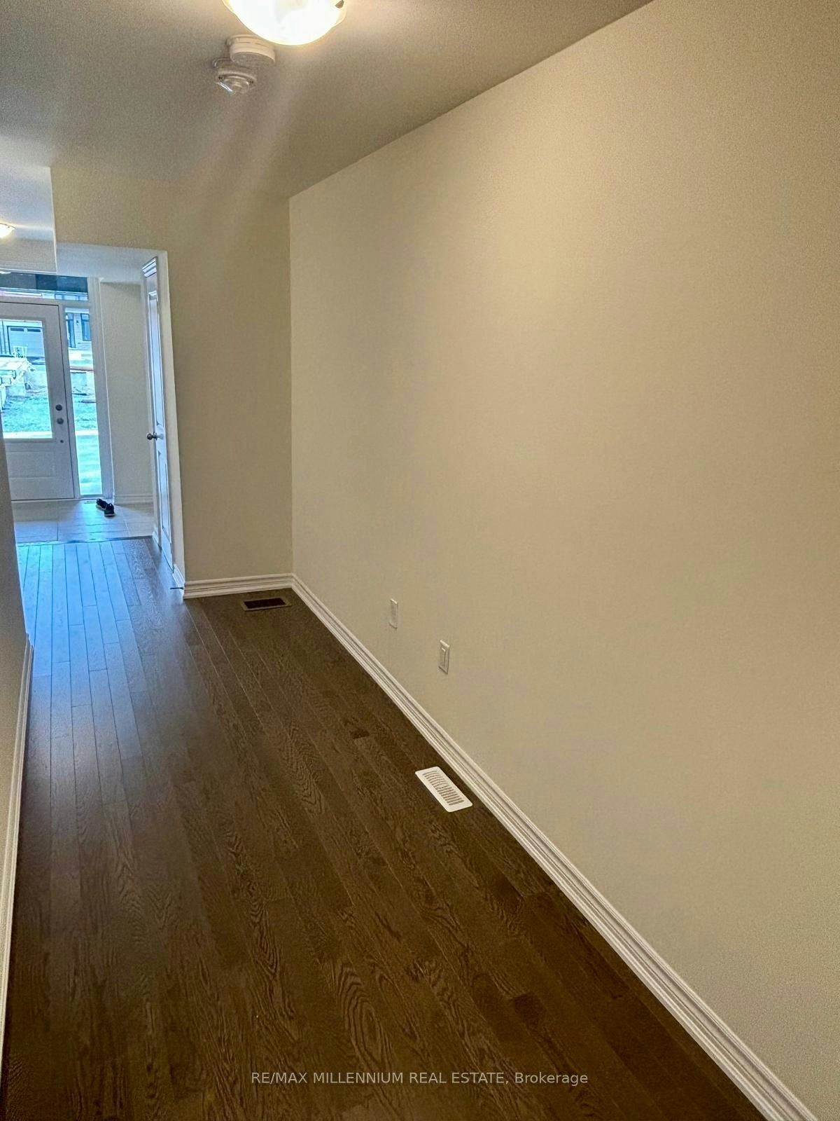 39 Griffith Street, Aurora, ON, L4G 7B6 - 3