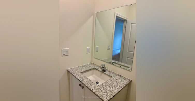 39 Griffith Street, Aurora, ON, L4G 7B6 - 21