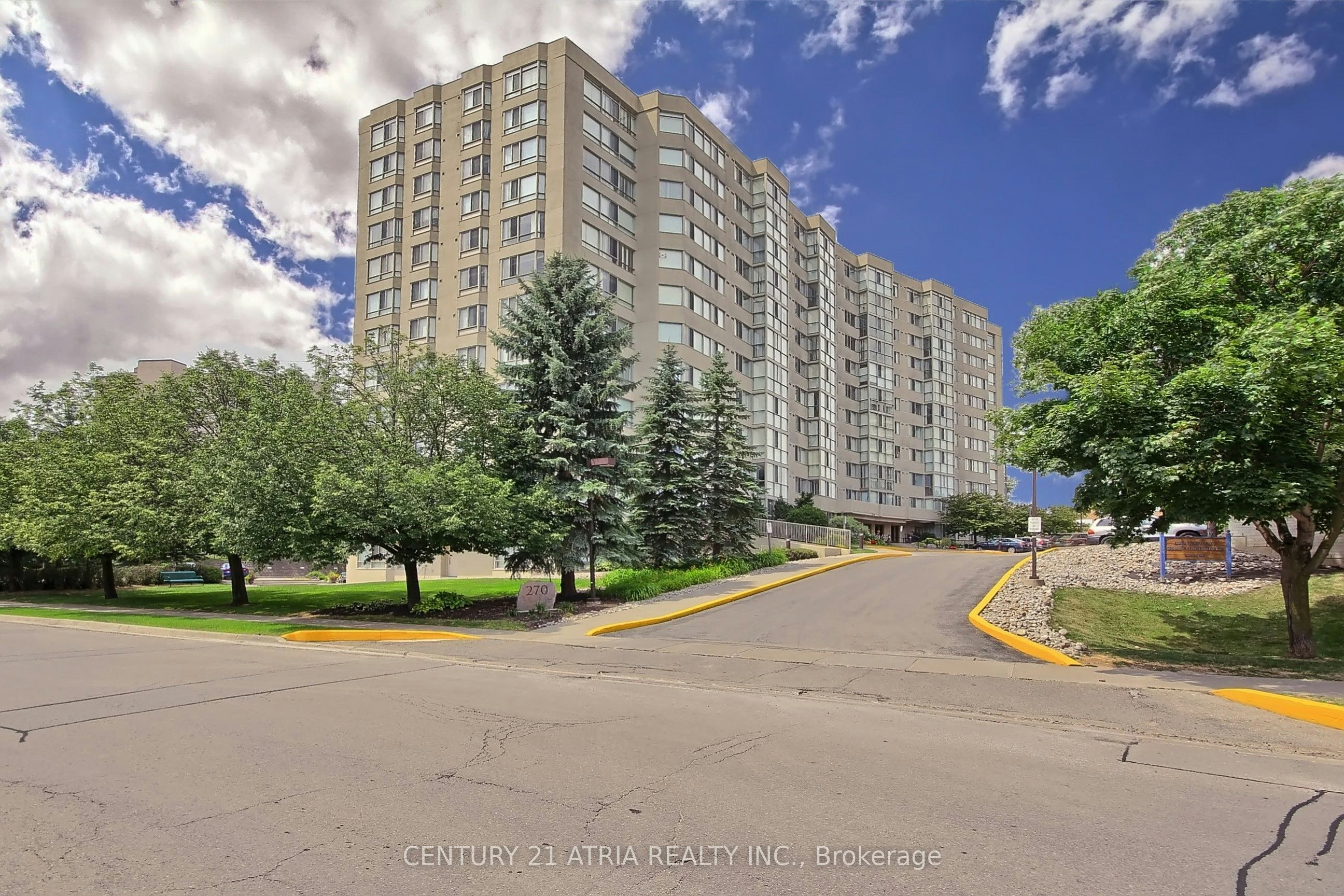 309-270 Davis Drive, Newmarket, ON, L3Y 8K2