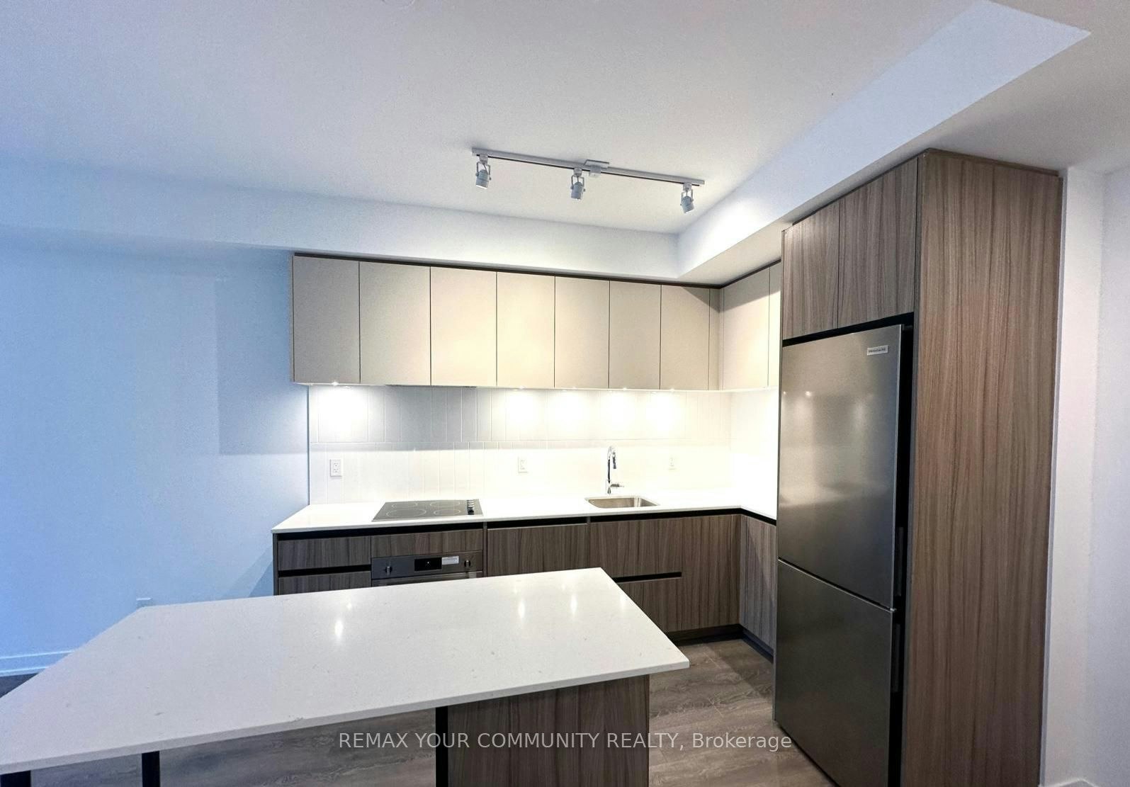 A328-7950 Bathurst Street, Vaughan, ON, L4J 0L4 - 3