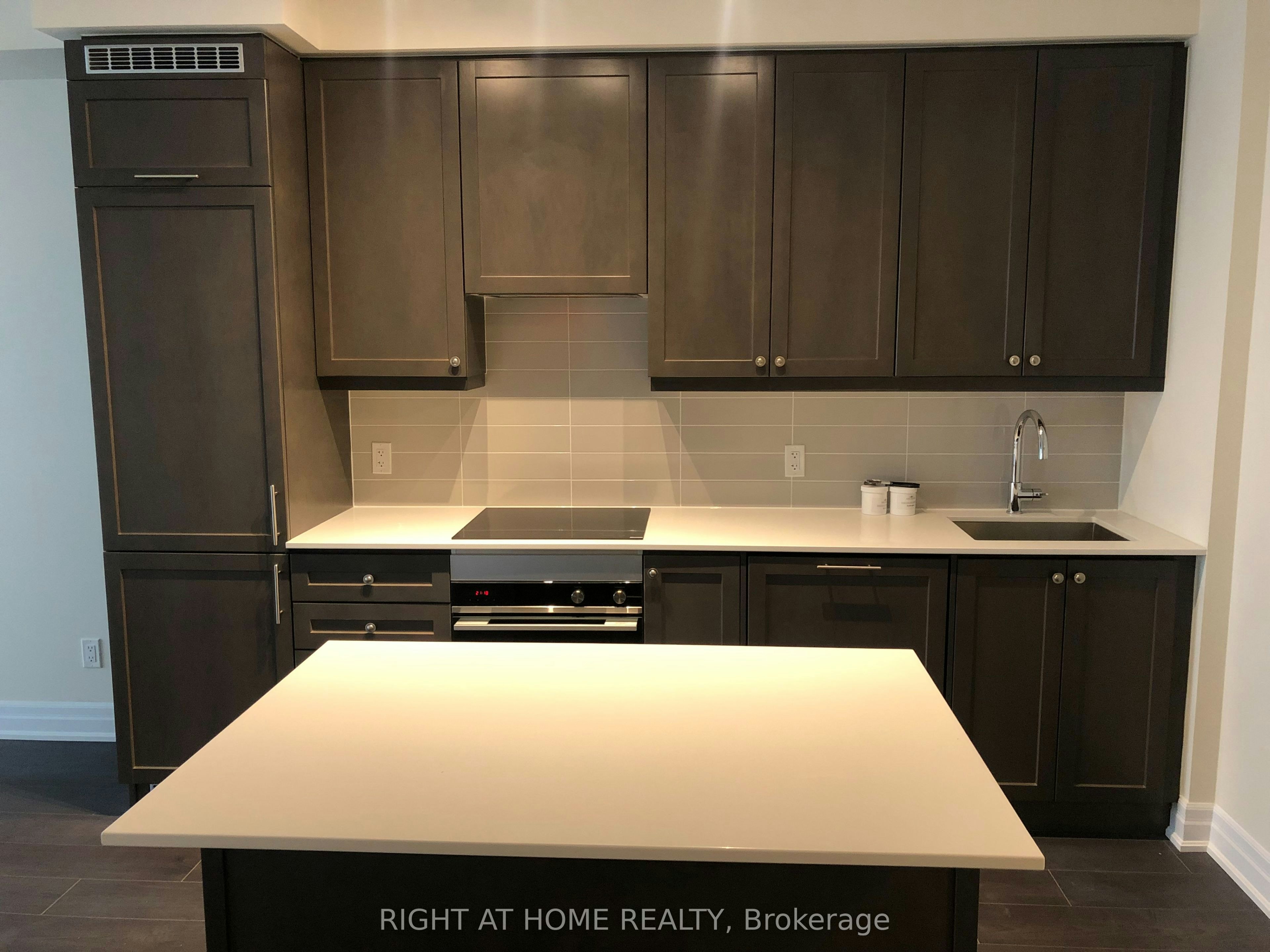 2005-9075 Jane Street, Vaughan, ON, L4K 0L7 - 8