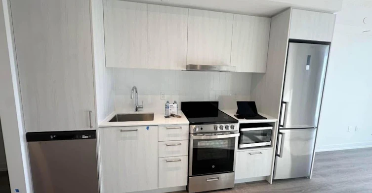 3208-195 Commerce Street, Vaughan, ON, L4K 0P9
