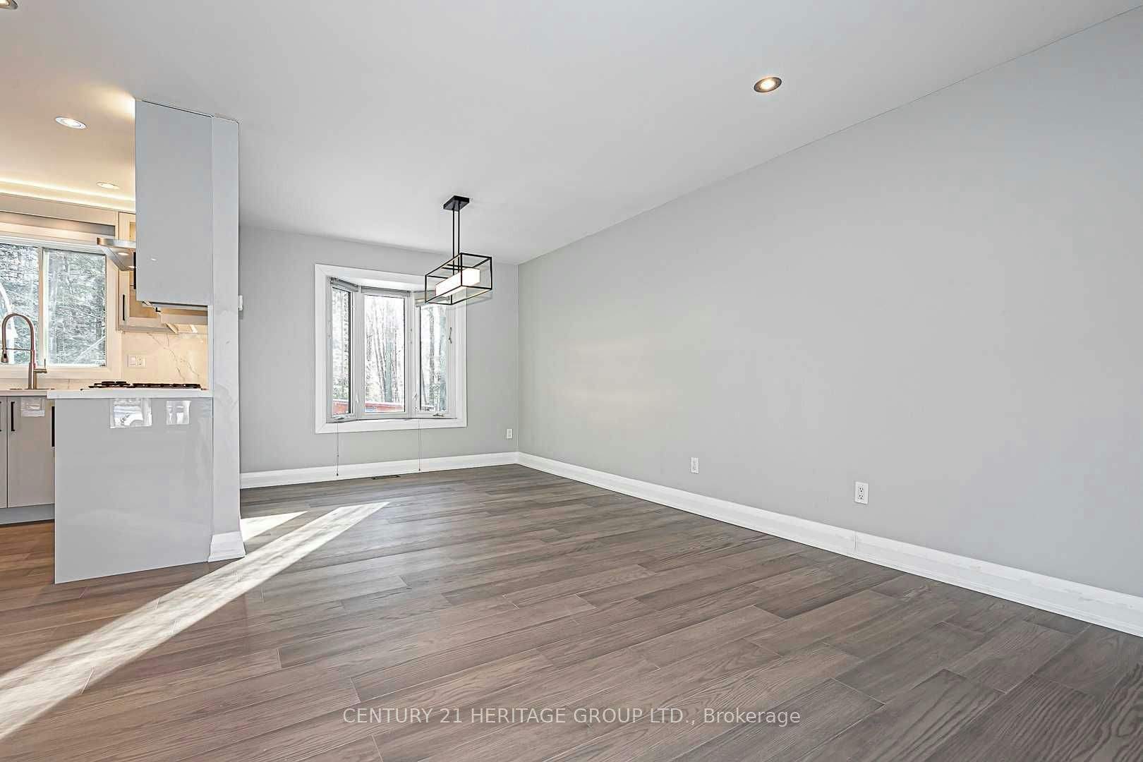 23 Tall Pines Trail, East Gwillimbury, ON, L9N 1J5 - 7