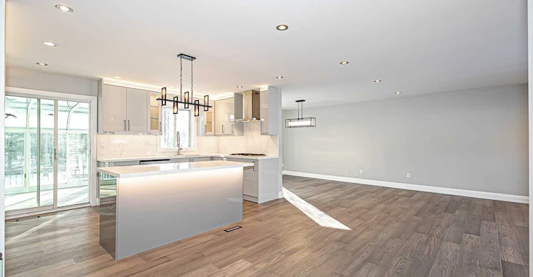 23 Tall Pines Trail, East Gwillimbury, ON, L9N 1J5 - 4