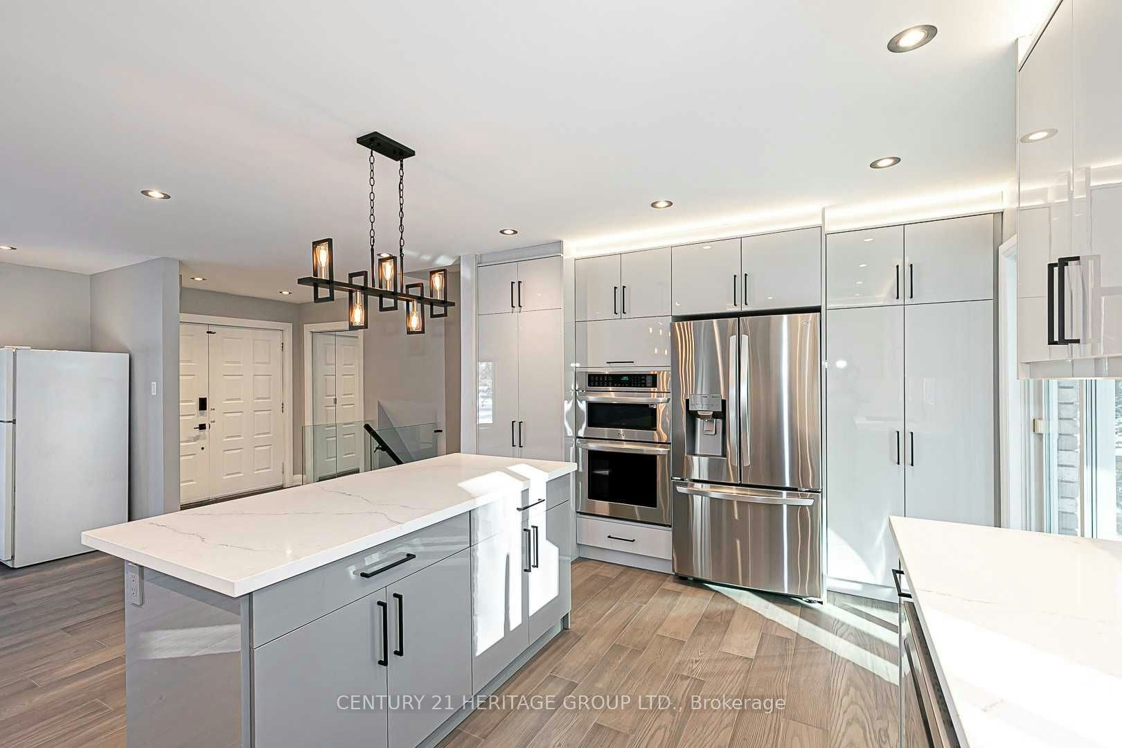 23 Tall Pines Trail, East Gwillimbury, ON, L9N 1J5 - 11