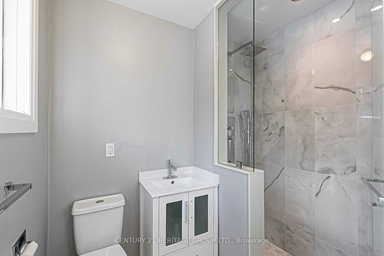 23 Tall Pines Trail, East Gwillimbury, ON, L9N 1J5 - 16