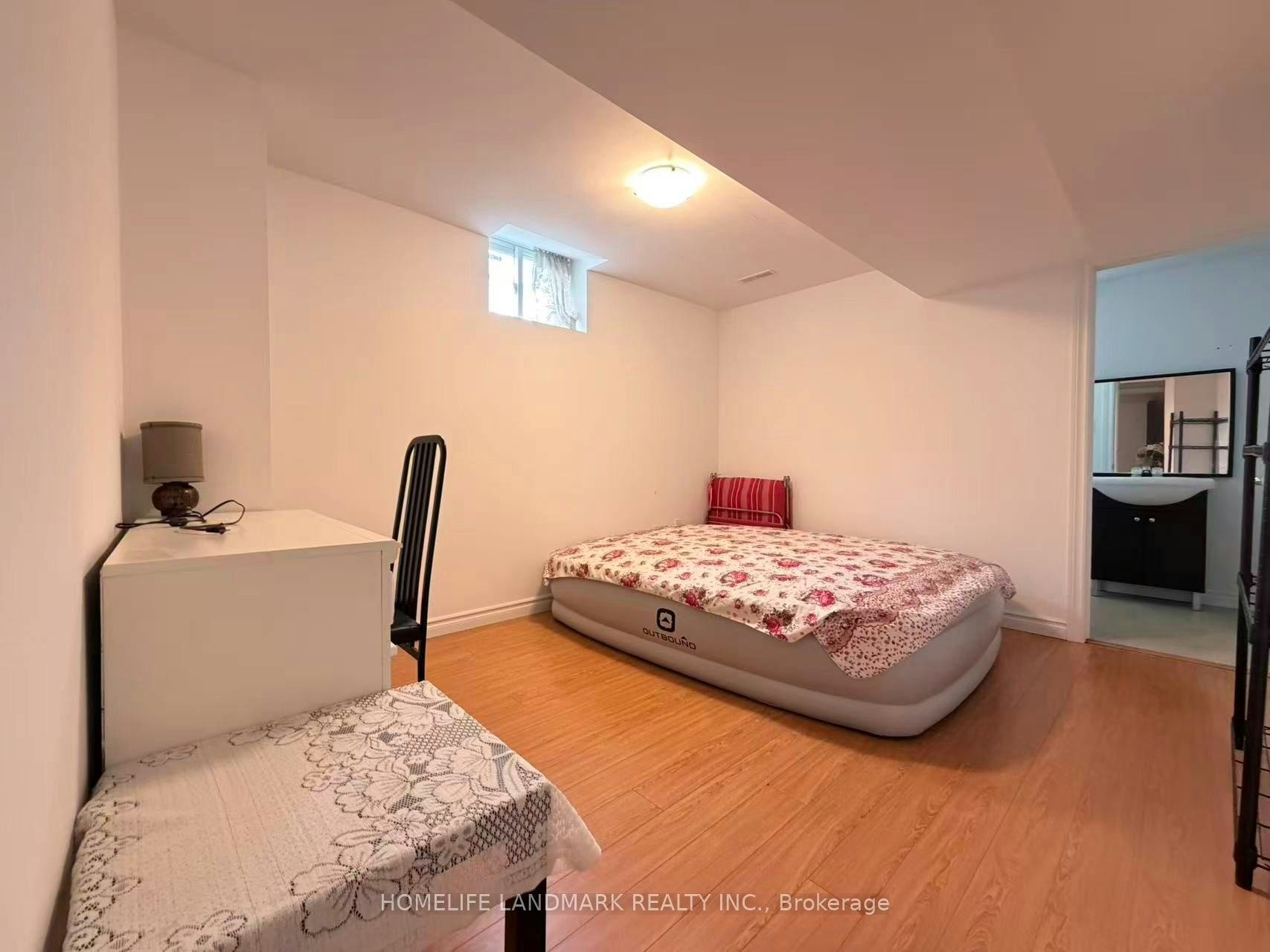 69 Hazelmere Drive, Richmond Hill, ON, L4B 1W8 - 8