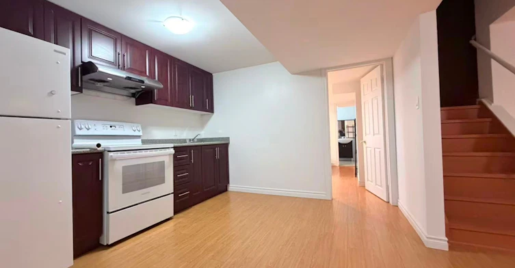 69 Hazelmere Drive, Richmond Hill, ON, L4B 1W8 - 9