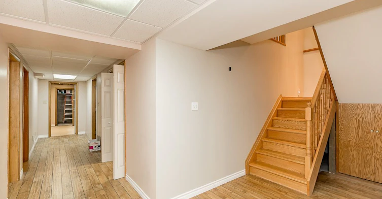 Lower-299 Lakeview Boulevard, Georgina, ON, L4P 2Y6 - 7