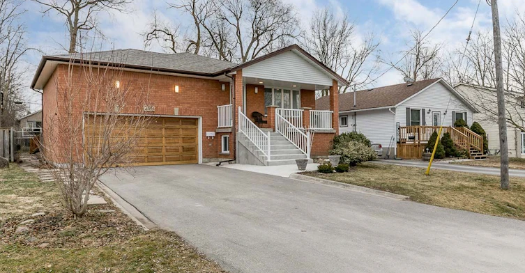 Lower-299 Lakeview Boulevard, Georgina, ON, L4P 2Y6