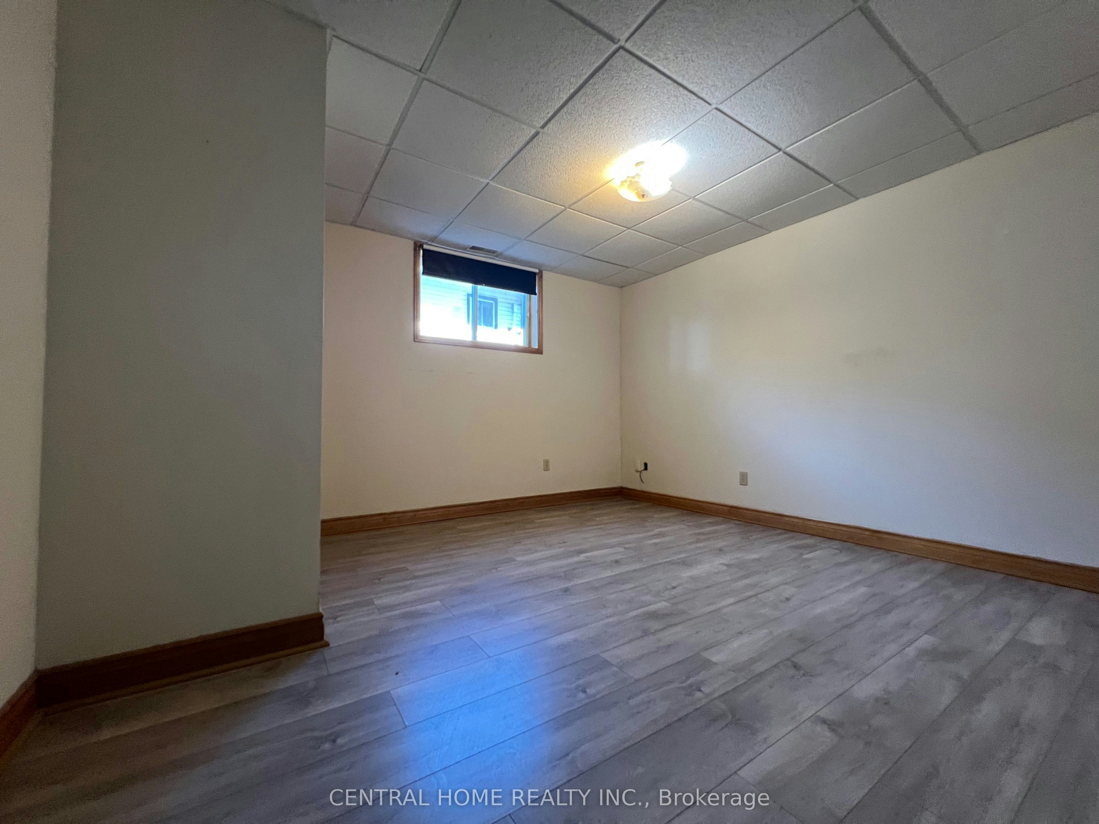 Lower-299 Lakeview Boulevard, Georgina, ON, L4P 2Y6 - 12