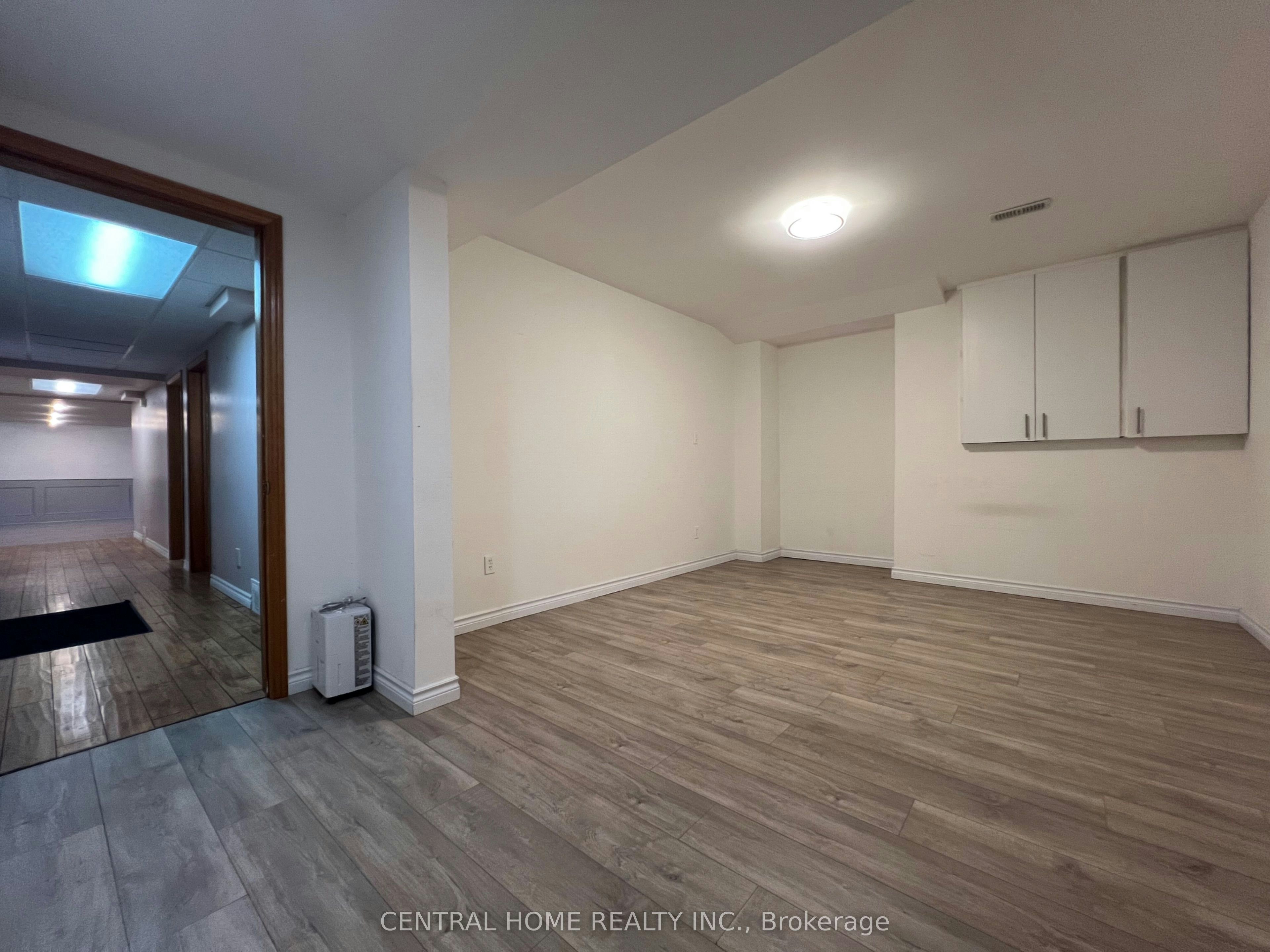 Lower-299 Lakeview Boulevard, Georgina, ON, L4P 2Y6 - 13