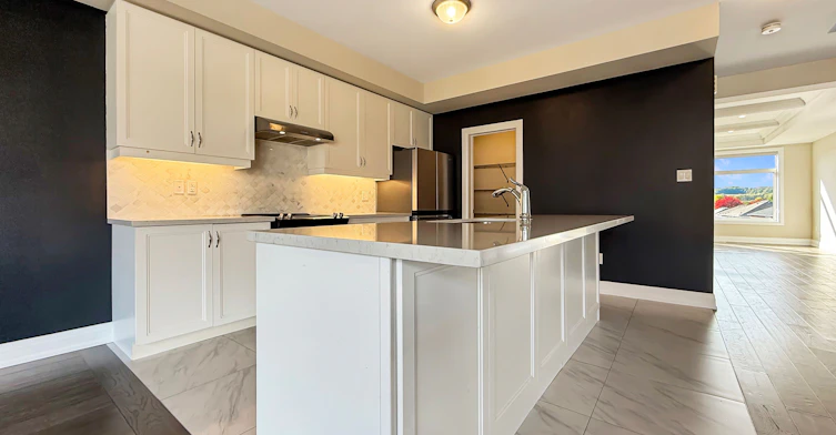 922 Isaac Phillips Way, Newmarket, ON, L3X 2Y8 - 24